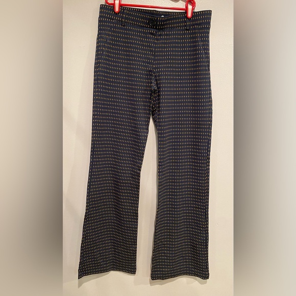 Womens Betabrand Pants Medium Navy Flare Pull On Stretch Yoga Lot of 2 AOP - Picture 4 of 13